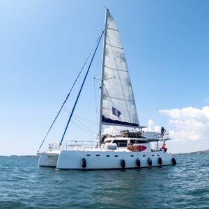 YACHT BOAT TRAVELS AT NIGHT   VIP TOURS